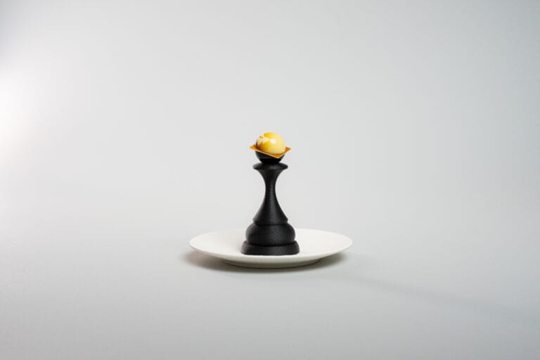 Produktfotografie Barry Callebaut Produktfotografie Bonbon Schachfigur BeLighted World Chocolate Masters 2024 Zürich