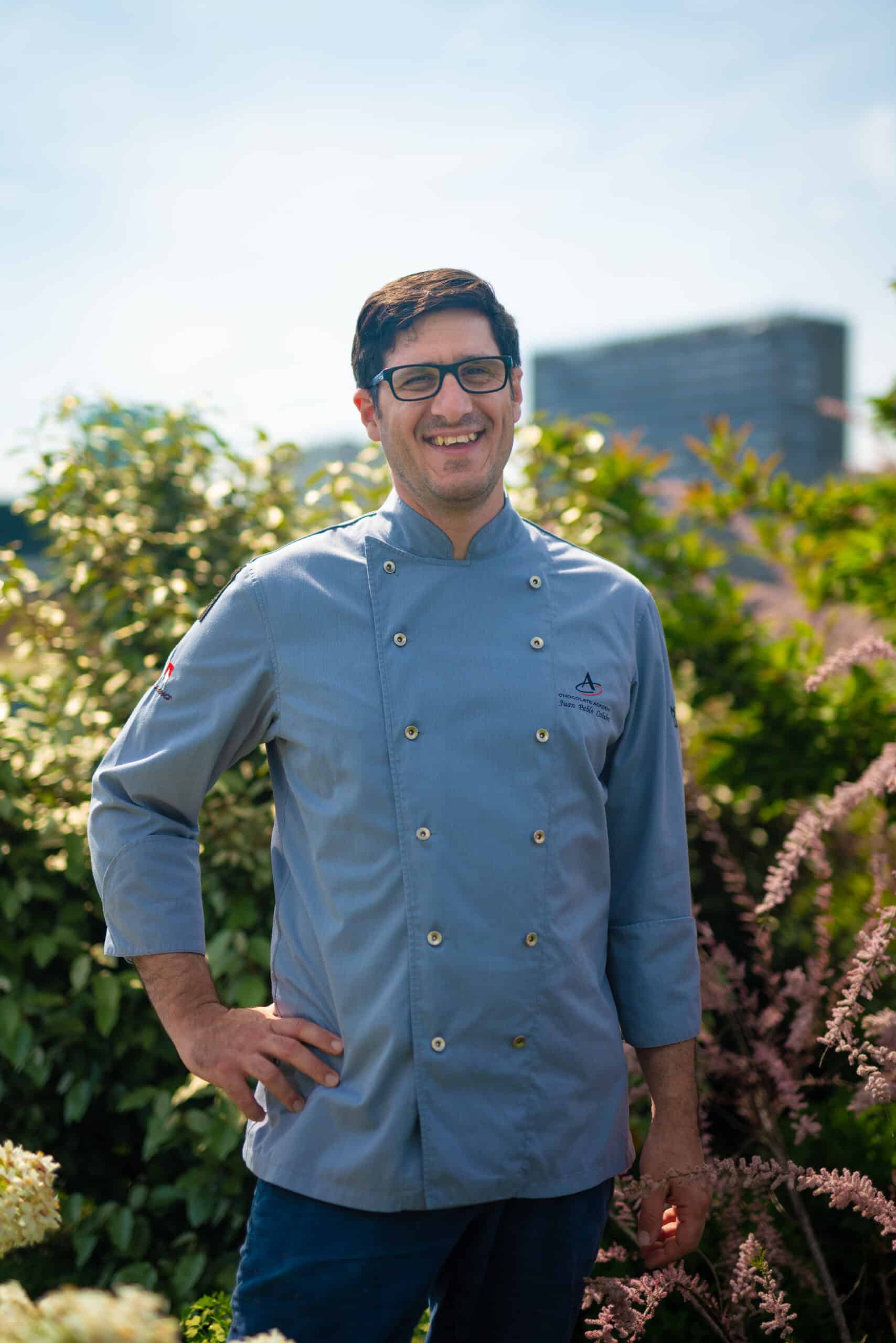 Chef Garten Mann lachend Business Fotoshooting Fotografie Zürich Schweiz