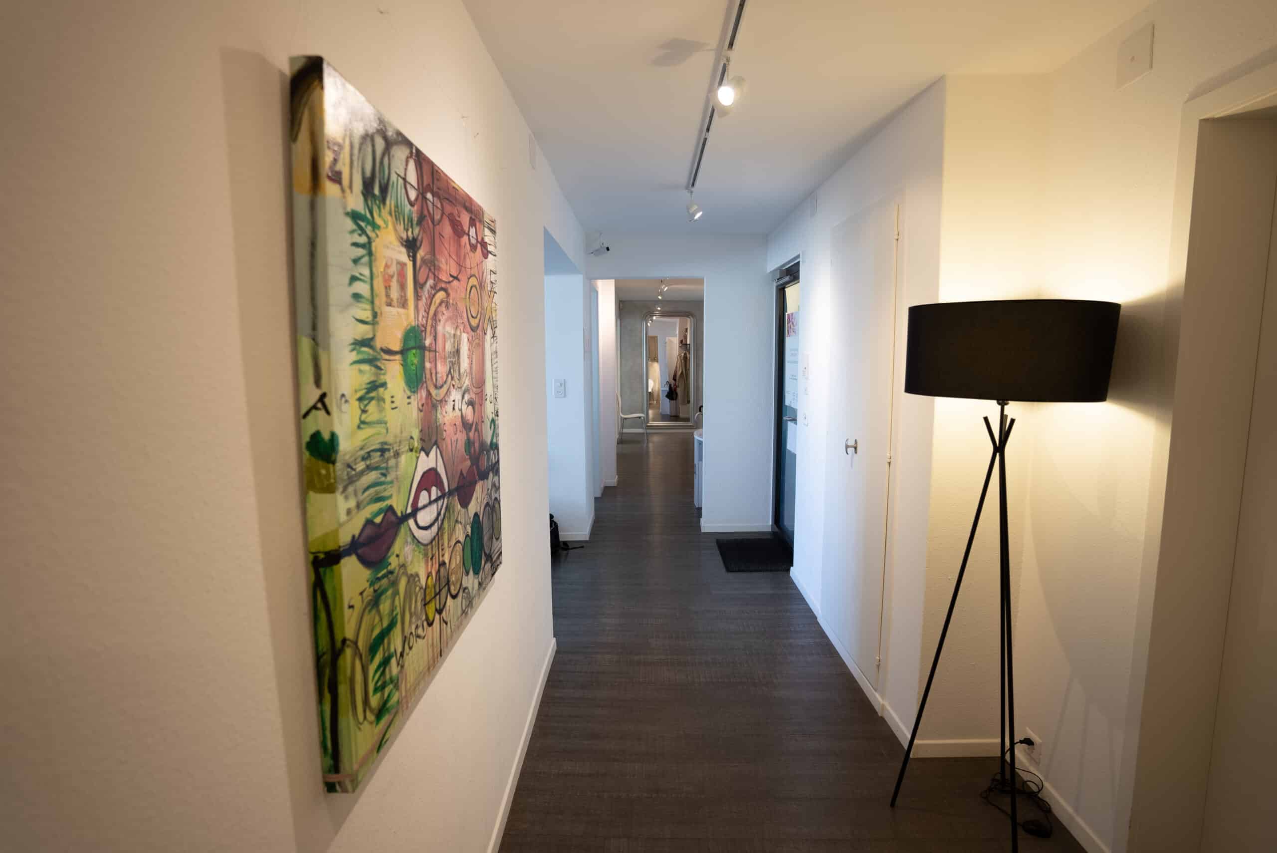 Gang Beauty Clinic Praxis Kunst Zürich Immobilienfotografie Schweiz BeLighted