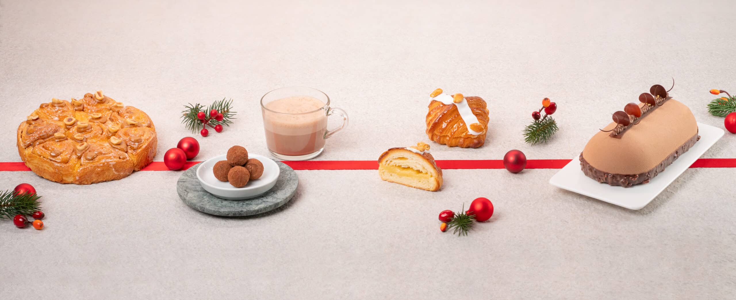 Kuchen Truffes heisse Schokolade Weihnachten hell weiss Nüsse Produktfotografie Schweiz Zürich BeLighted